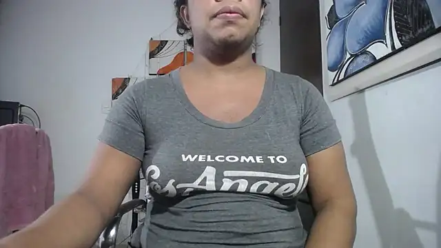 Snapshot of tsbigcock10incock chatting on 1, 11, 2025 tsbigcock10incock online show from 1, 11, 2025