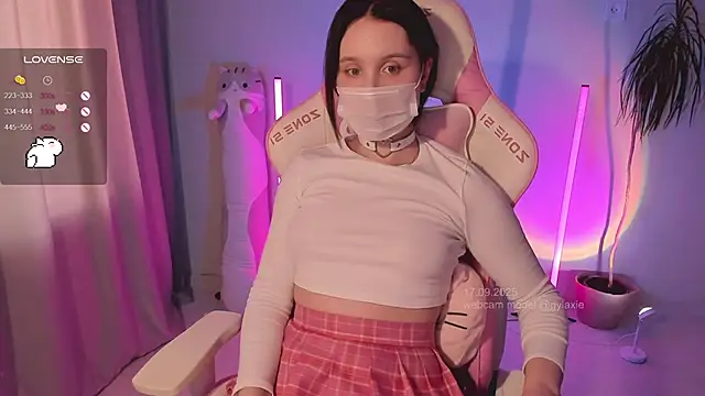 Snapshot of Gylaxie chatting on 17, 9, 2025 Gylaxie online show from 17, 9, 2025