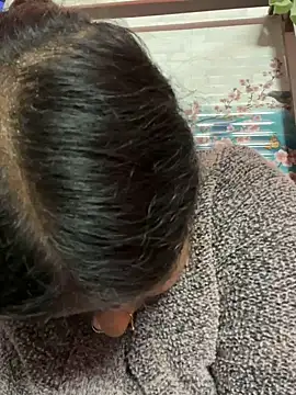 Beauty-queen online show from 28, 1, 2025