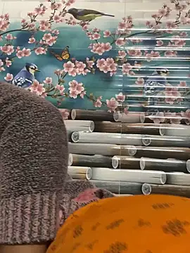 Beauty-queen online show from 25, 2, 2025