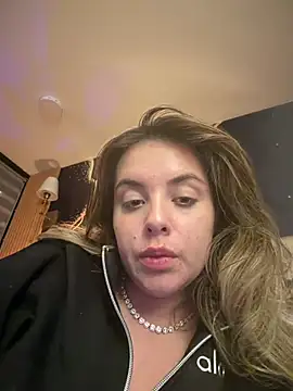 Snapshot of Alirawrz chatting on 23, 4, 2026 Alirawrz online show from 23, 4, 2026