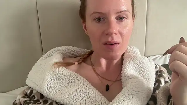 redheadrosie69 online show from 30, 9, 2025