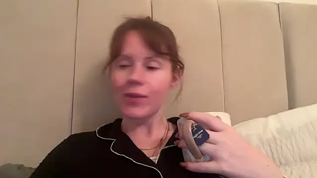 redheadrosie69 online show from 17, 10, 2025