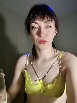 NikaXBerry online show from 2, 1, 2025