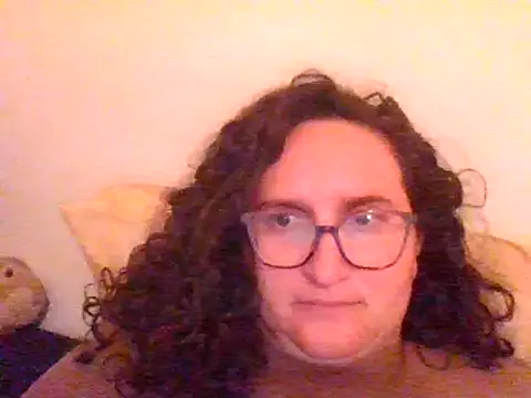 Snapshot of juicyrubies chatting on 8, 3, 2025 juicyrubies online show from 8, 3, 2025