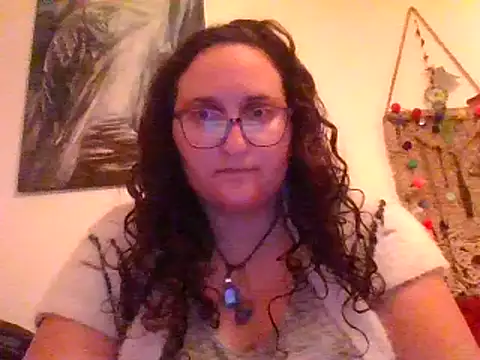 Snapshot of juicyrubies chatting on 22, 3, 2025 juicyrubies online show from 22, 3, 2025