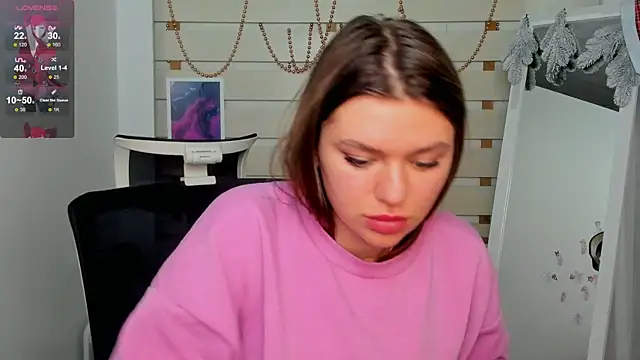 Josephine Kiss online show from 15, 12, 2024