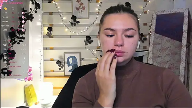 Josephine Kiss online show from 26, 10, 2025