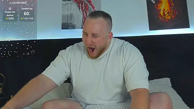 Snapshot of RoddyStill chatting on 4, 1, 2025 RoddyStill online show from 4, 1, 2025