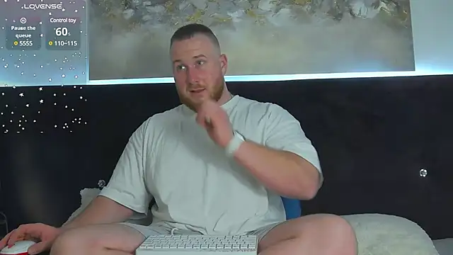 Snapshot of RoddyStill chatting on 11, 3, 2025 RoddyStill online show from 11, 3, 2025