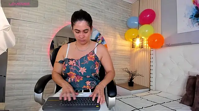 Snapshot of sussy__stone chatting on 14, 5, 2026 sussy stone online show from 14, 5, 2026