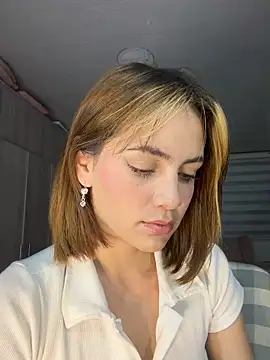 Lorraine Leon online show from 5, 2, 2026