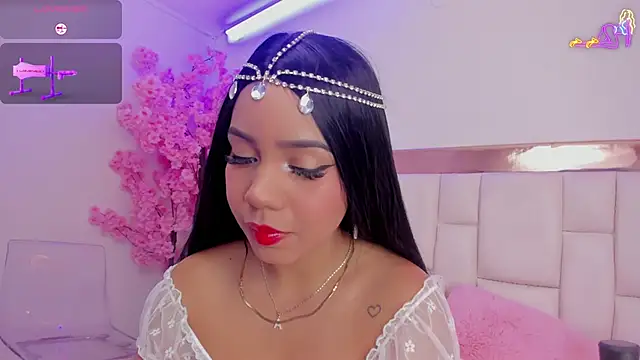 Snapshot of SenniaBella chatting on 21, 3, 2025 SenniaBella online show from 21, 3, 2025