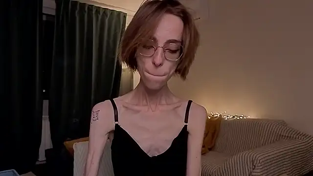 Snapshot of amber_quell_here chatting on 5, 2, 2026 amber quell here online show from 5, 2, 2026