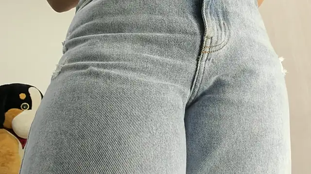 Amelia Debora Antonella online show from 14, 1, 2026