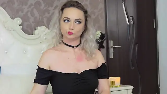 EllianaReese online show from 12, 2, 2025