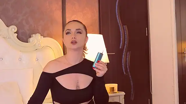 EllianaReese online show from 22, 3, 2025