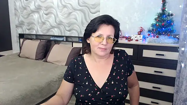 Snapshot of VitaCharm chatting on 13, 1, 2025 VitaCharm online show from 13, 1, 2025