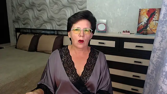 Snapshot of VitaCharm chatting on 2, 10, 2025 VitaCharm online show from 2, 10, 2025