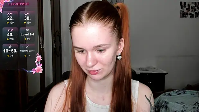 Snapshot of EmilySoul chatting on 21, 2, 2025 EmilySoul online show from 21, 2, 2025