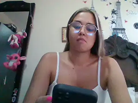 trianabell online show from 14, 1, 2025