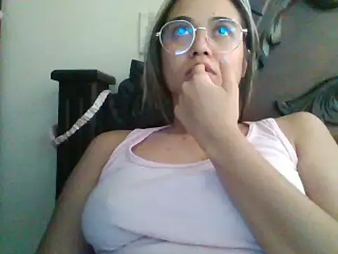 trianabell online show from 17, 1, 2025