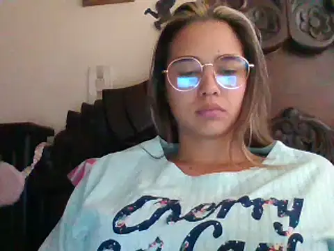 trianabell online show from 20, 1, 2025