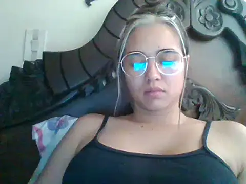 trianabell online show from 21, 1, 2025