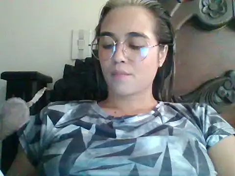 trianabell online show from 7, 2, 2025