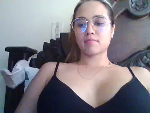 trianabell online show from 18, 2, 2025