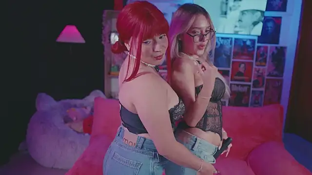 Snapshot of sensualkattt chatting on 23, 11, 2025 sensualkattt online show from 23, 11, 2025