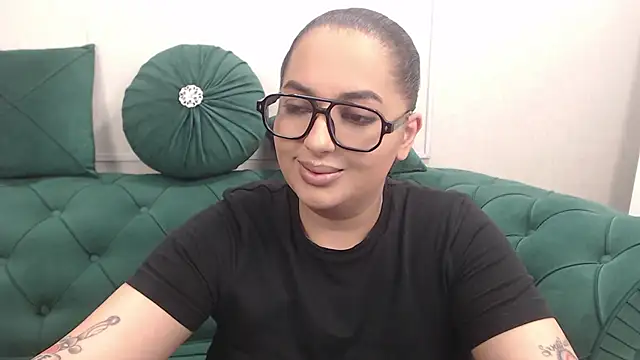 Snapshot of BustyAllyy chatting on 19, 4, 2026 BustyAllyy online show from 19, 4, 2026