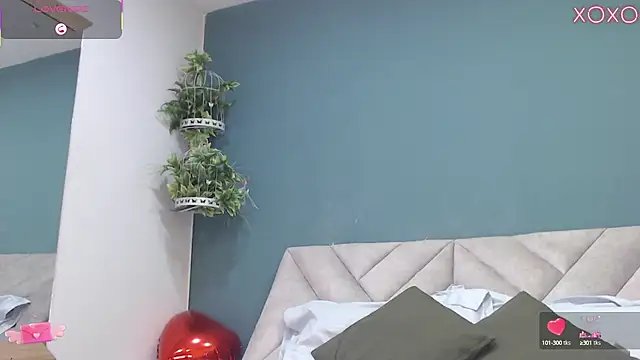 Snapshot of SharisWillian chatting on 13, 9, 2025 SharisWillian online show from 13, 9, 2025