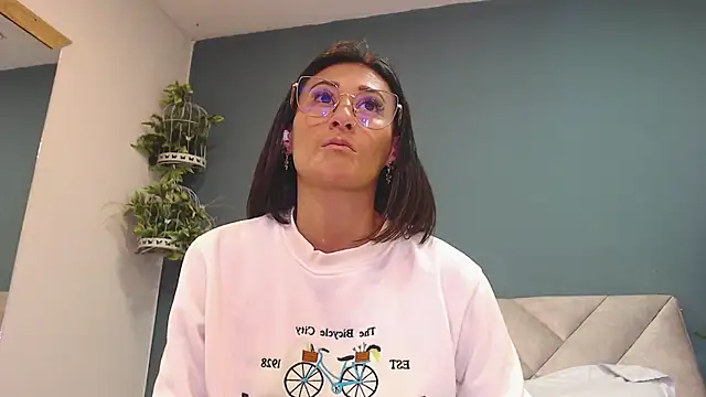 SharisWillian online show from 19, 12, 2025