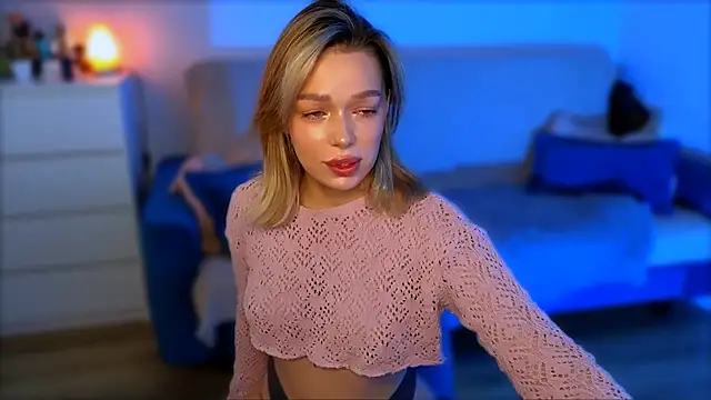 Lily Yin online show from 12, 11, 2025