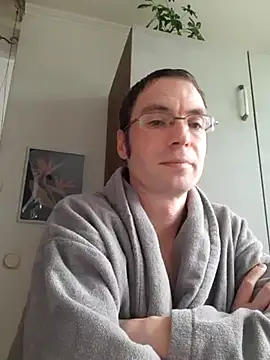 Snapshot of Schnubby1 chatting on 27, 1, 2025 Schnubby1 online show from 27, 1, 2025