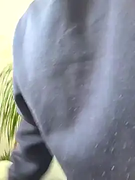 Snapshot of Schnubby1 chatting on 27, 2, 2025 Schnubby1 online show from 27, 2, 2025