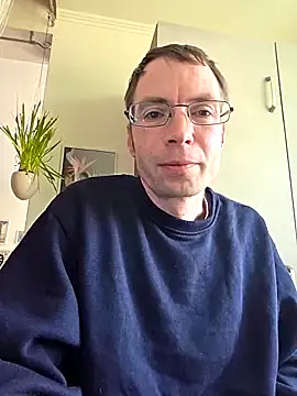 Snapshot of Schnubby1 chatting on 21, 3, 2025 Schnubby1 online show from 21, 3, 2025