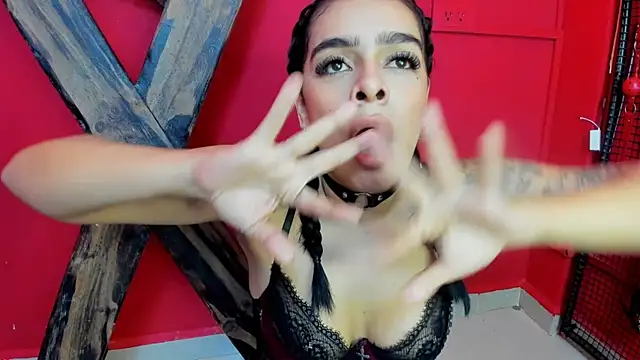 Foxy Assh  online show from 12, 6, 2026