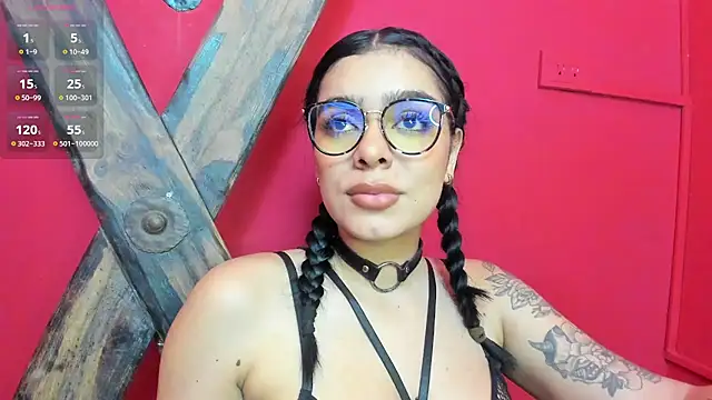Snapshot of Foxy_Assh_ chatting on 5, 7, 2026 Foxy Assh online show from 5, 7, 2026