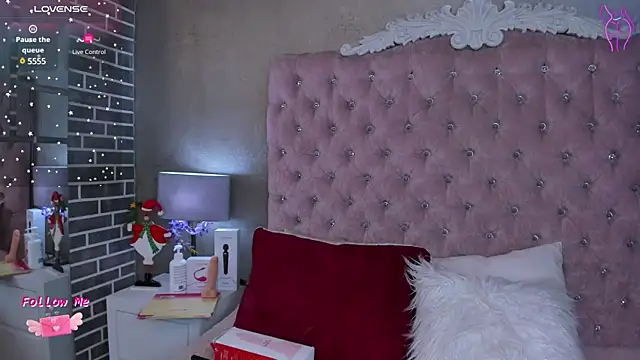 Snapshot of AdelaineBest chatting on 9, 1, 2025 AdelaineBest online show from 9, 1, 2025