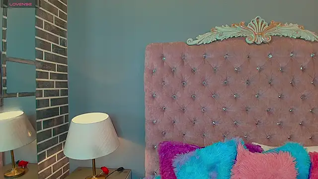 Snapshot of AdelaineBest chatting on 19, 9, 2025 AdelaineBest online show from 19, 9, 2025
