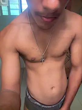 Snapshot of freecallboi chatting on 18, 4, 2026 freecallboi online show from 18, 4, 2026