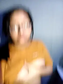 Snapshot of ladygmusic chatting on 25, 9, 2025 ladygmusic online show from 25, 9, 2025