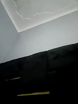 julietunderwoood online show from 6, 2, 2026