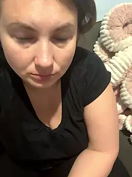 MilfyMrsRobinson online show from 14, 1, 2026