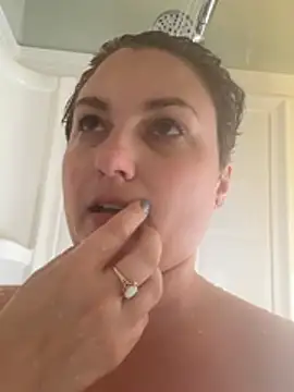 MilfyMrsRobinson online show from 8, 2, 2026