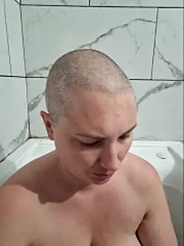 MilfyMrsRobinson online show from 29, 4, 2026