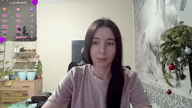 Snapshot of Wowpornoo chatting on 3, 1, 2025 Wowpornoo online show from 3, 1, 2025