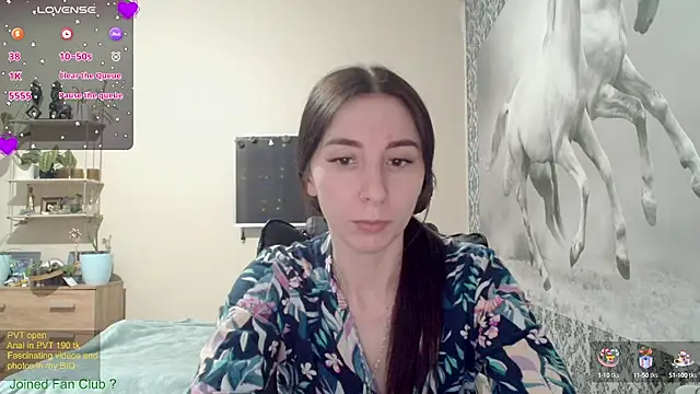 Snapshot of Wowpornoo chatting on 10, 1, 2025 Wowpornoo online show from 10, 1, 2025